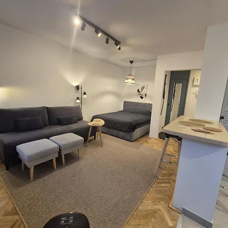 Klimatyczna Kawalerka W Centrum Apartment